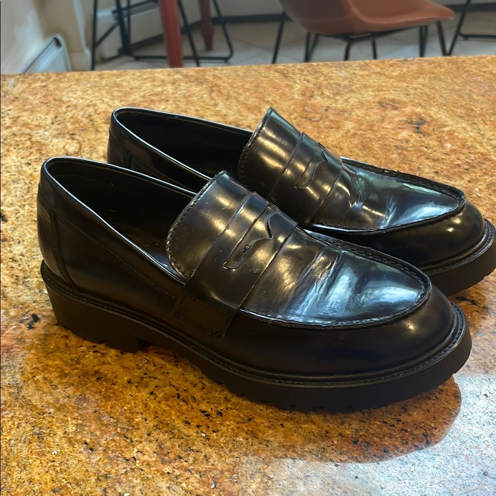 Steve Madden Navy Blue Lugg Sole Loafers